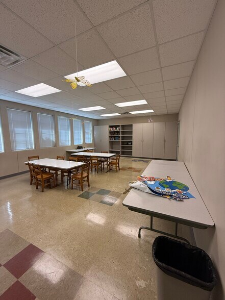 More Photos Of 1915 Grover Pl, Shreveport Specialty For Lease