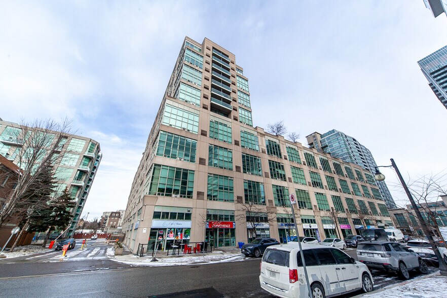 More Photos Of 250-300 Manitoba St, Toronto Apartments For Sale