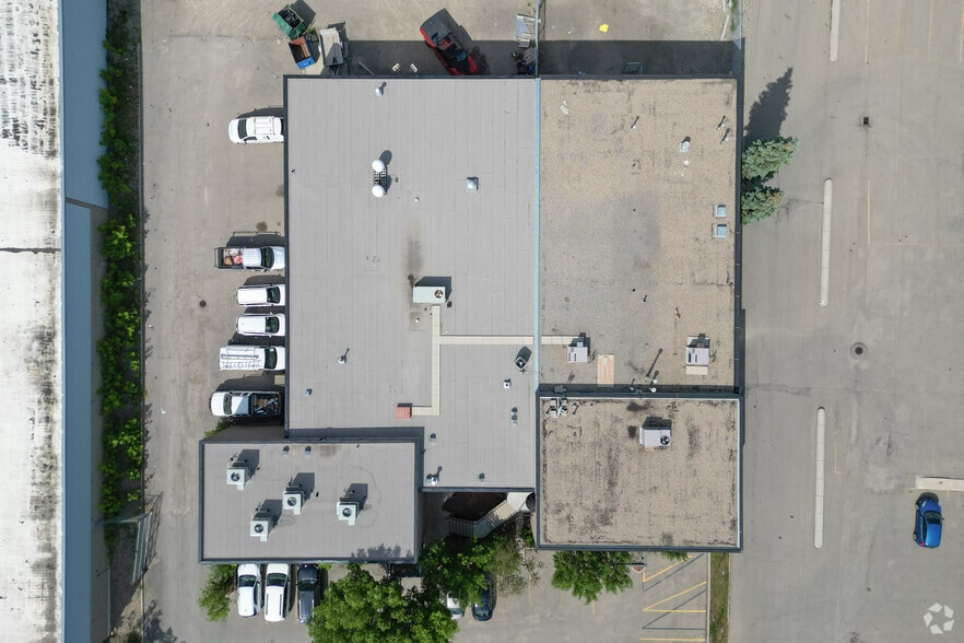 More Photos Of 3605 29th St NE, Calgary Warehouse For Lease