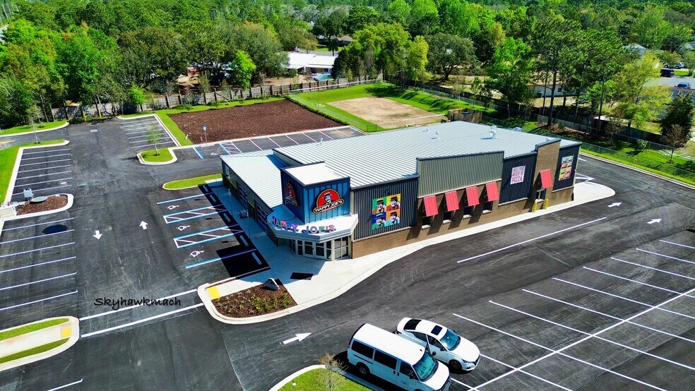 More Photos Of 2502 Highway 87, Navarre Specialty For Sale