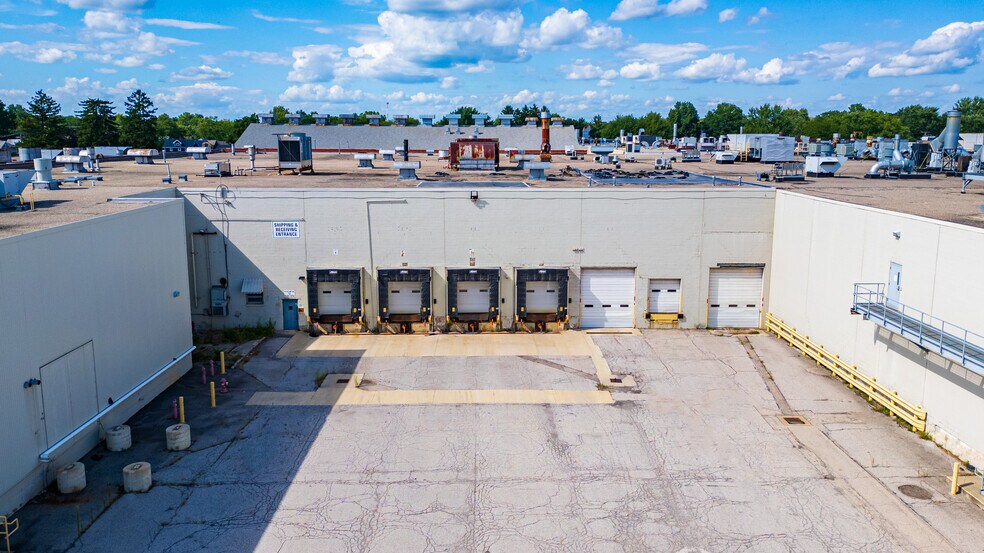 More Photos Of 1250 S Walnut St, Bucyrus Manufacturing For Lease