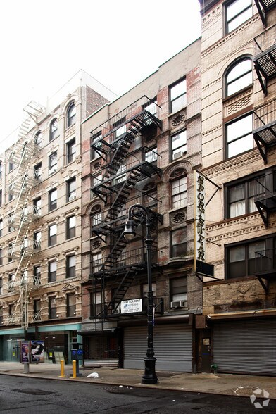 More Photos Of 47 Orchard St, New York Apartments For Lease