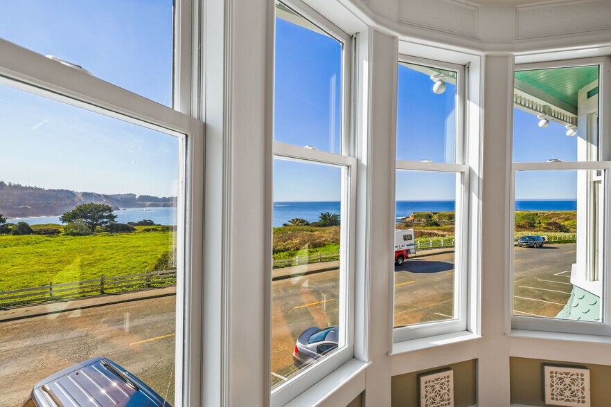 More Photos Of 45094 Main St, Mendocino General Retail For Sale