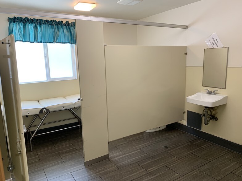 More Photos Of 303 N 15th St, San Jose Medical For Sale