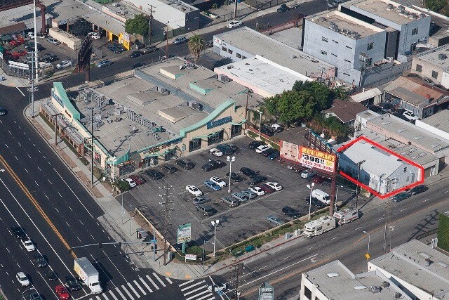 More Photos Of 8905 Venice Blvd, Los Angeles Storefront For Lease