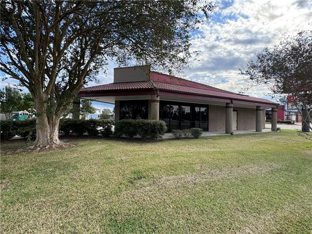 More Photos Of 100 Melonie St, Boutte Storefront For Lease