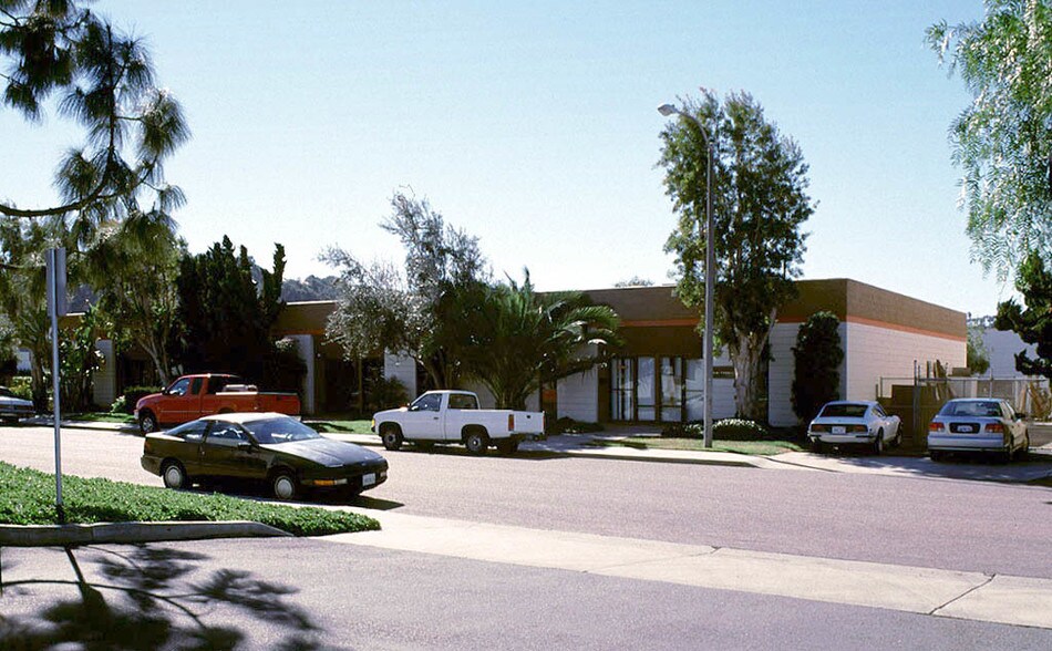 More Photos Of 179 Roymar Rd, Oceanside Unknown For Lease