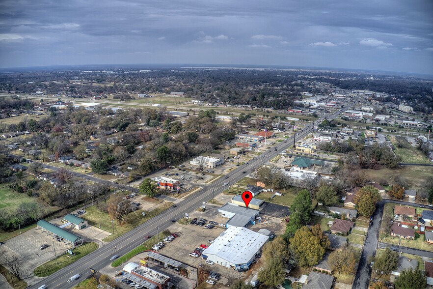 More Photos Of 1430 S Broadway St, Sulphur Springs Carwash For Sale