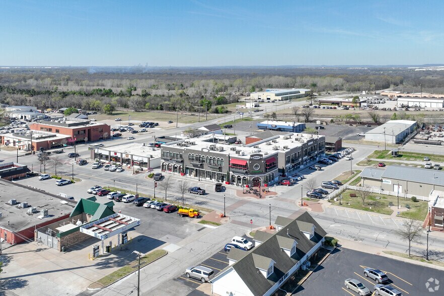 More Photos Of 108 W 1st Ave, Owasso Apartments For Lease