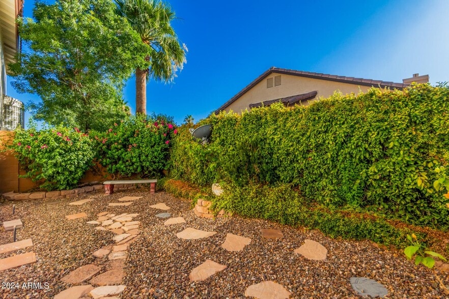 More Photos Of 1330 E Lynx Way, Chandler Specialty For Sale