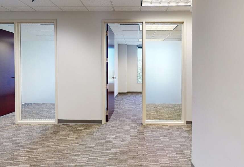 Primary Photo Of 15801 Brixham Hill Ave, Charlotte Office For Lease
