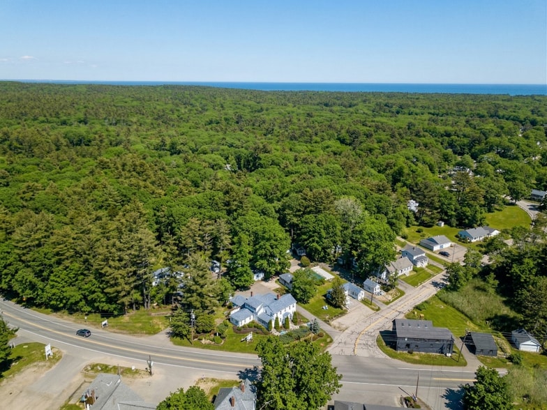 More Photos Of 2 River Rd, Cape Neddick Hospitality For Sale