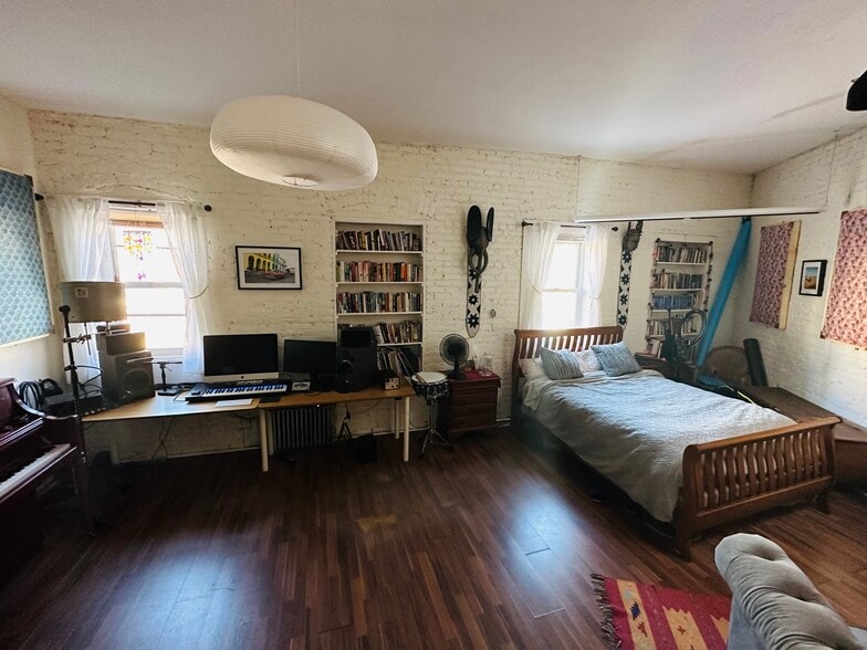 More Photos Of 373 S 1st St, Brooklyn Storefront Retail Office For Sale