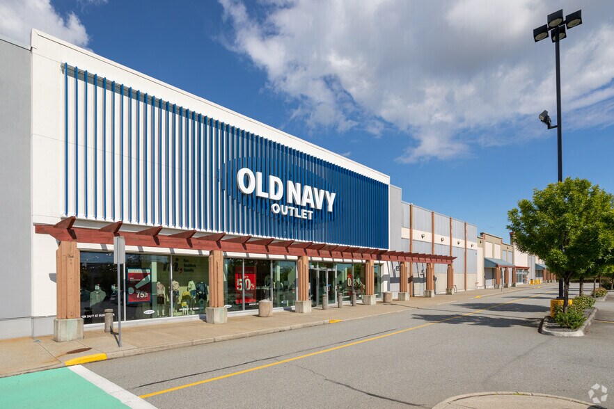 More Photos Of 805 Boyd St, New Westminster Freestanding For Lease