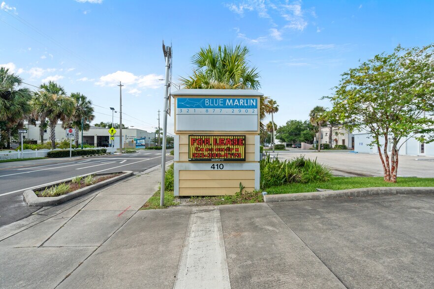 More Photos Of 410 S Hopkins Ave, Titusville Storefront For Lease