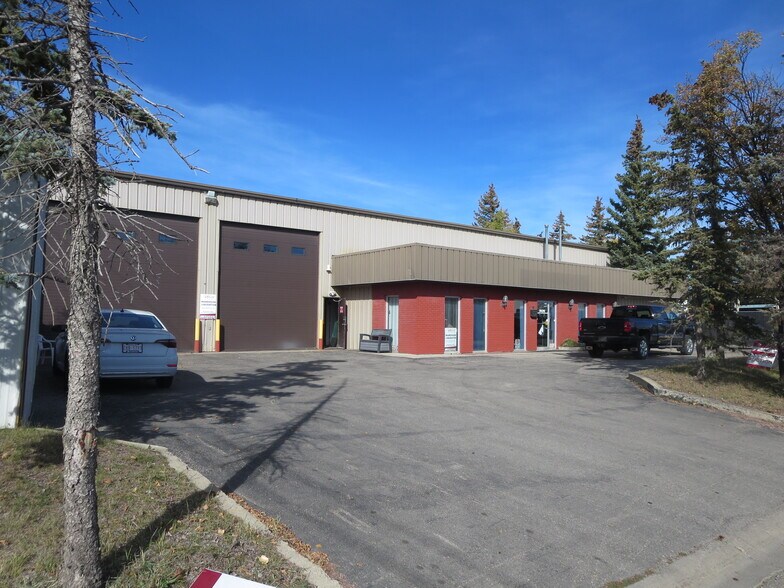 Primary Photo Of 506 East Lake Rd NE, Airdrie Warehouse For Lease