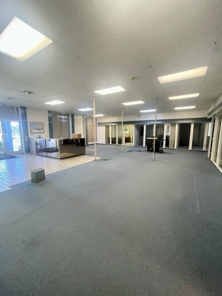 More Photos Of 1445 Montana Ave, Jacksonville Flex For Lease