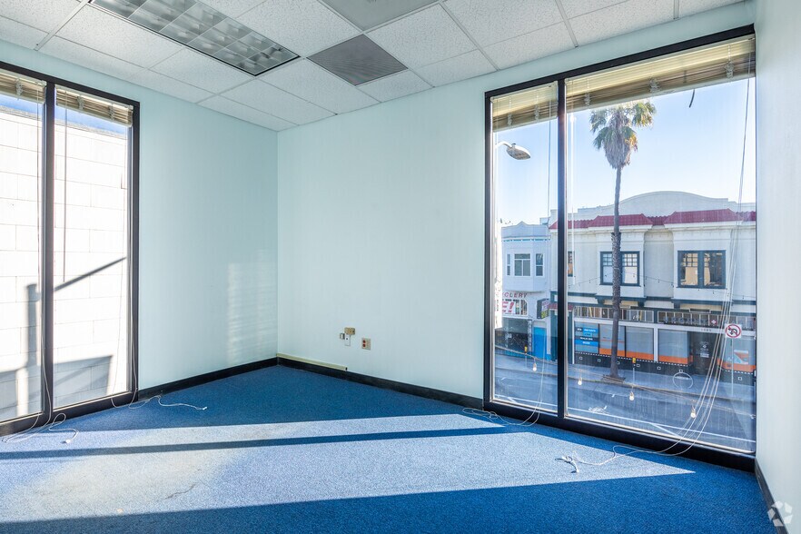 More Photos Of 1098 Valencia St, San Francisco Office For Lease