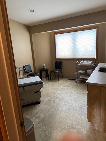 More Photos Of 1230 N 1st St, Hamilton Medical For Lease