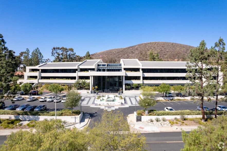 More Photos Of 515 Marin St, Thousand Oaks Office For Lease