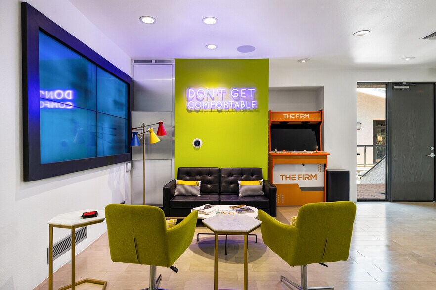 More Photos Of 74399 Hwy 111, Palm Desert Office For Sale