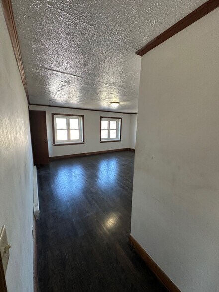 More Photos Of 10 SW 1st St, Christiansburg Apartments For Sale