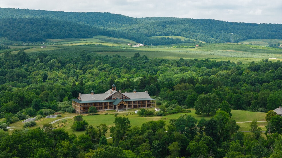 More Photos Of 1207 Flohrs Church Rd, Biglerville Hospitality For Sale