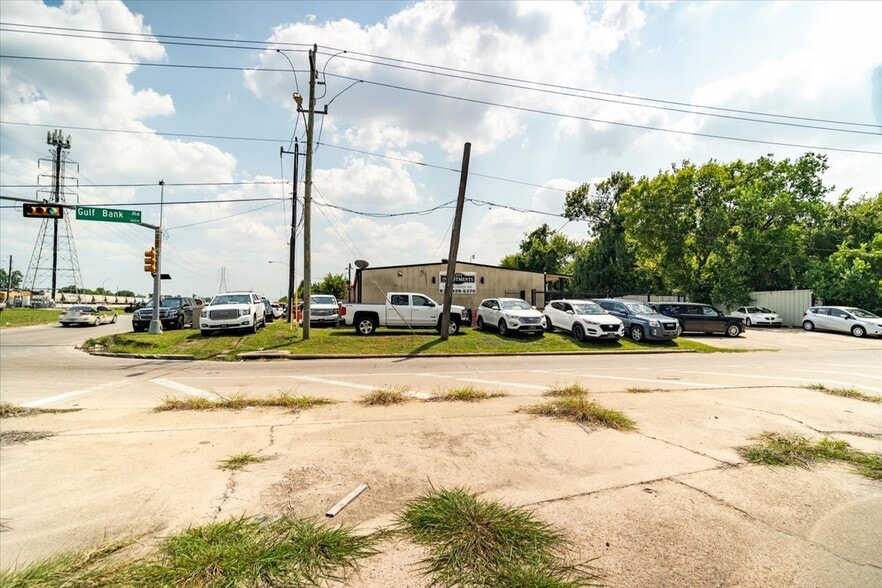 More Photos Of 12969 W Hardy Rd, Houston Warehouse For Sale