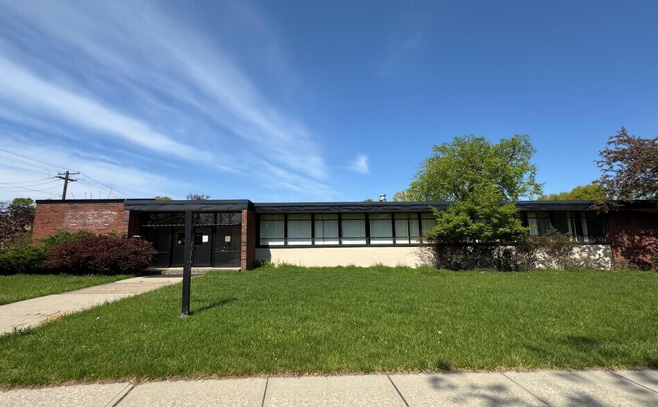 More Photos Of 282 Grove Ave, Cedar Grove Manufacturing For Lease