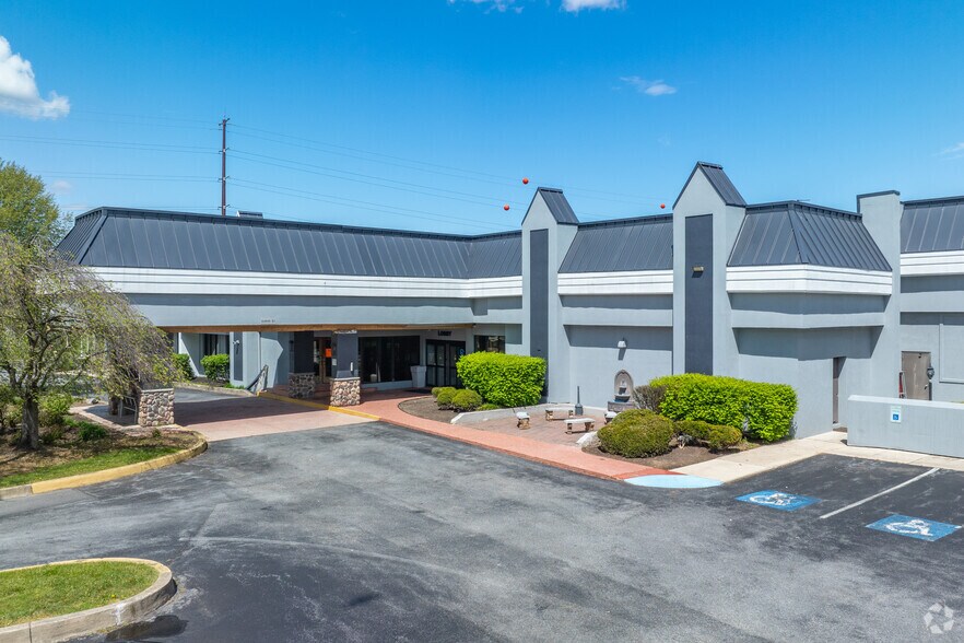 More Photos Of 148 Sheraton Dr, New Cumberland Apartments For Sale