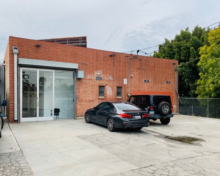 More Photos Of 2754 S La Cienega Blvd, Los Angeles Warehouse For Lease