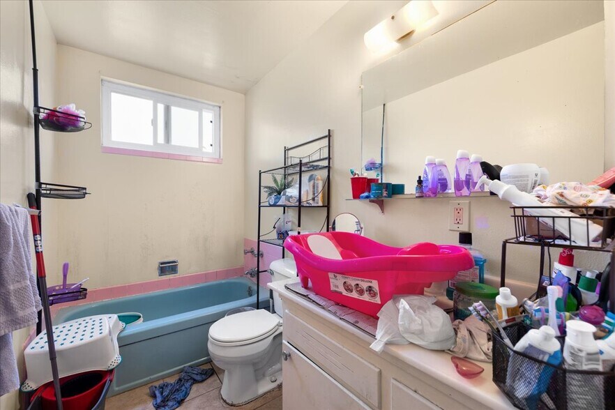 More Photos Of 236 Haas Ave, San Leandro Apartments For Sale