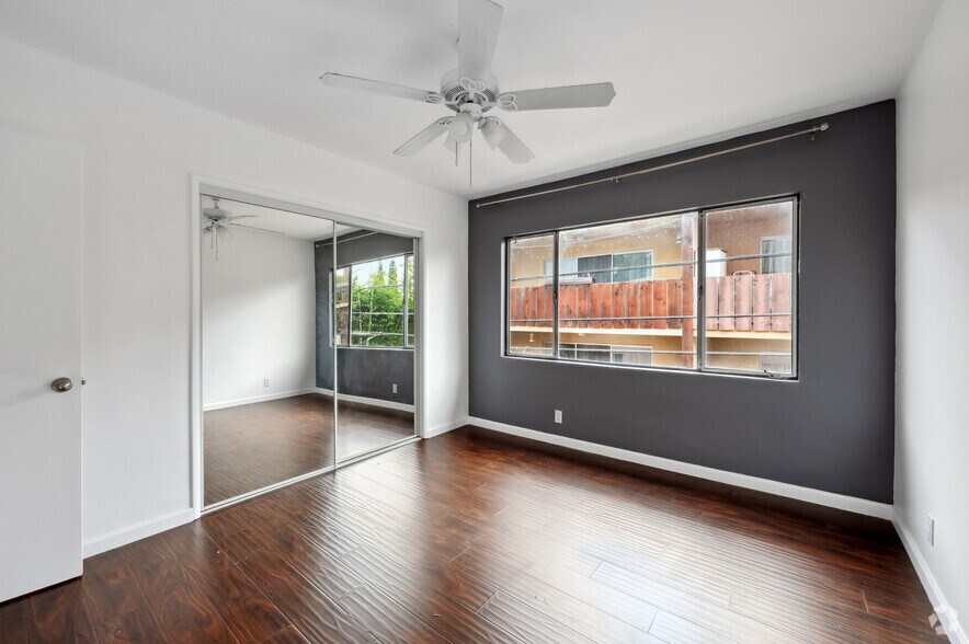 More Photos Of 7550 Fountain Ave, West Hollywood Apartments For Sale