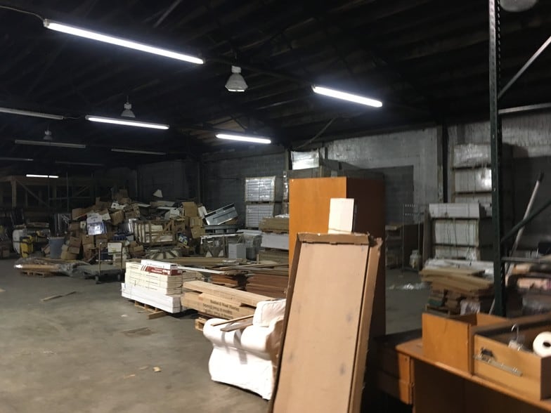 More Photos Of 805 N Loudoun St, Winchester Unknown For Lease