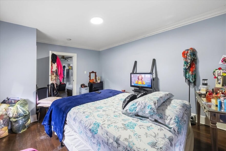 More Photos Of 216-218 Orange Ave, Irvington Convenience Store For Sale