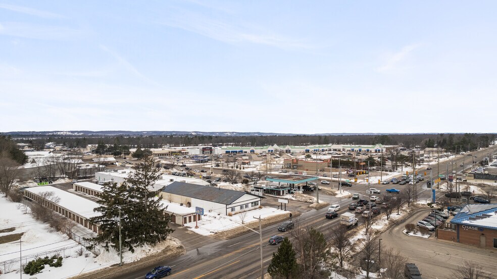 More Photos Of 3211 N Garfield, Traverse City Freestanding For Sale