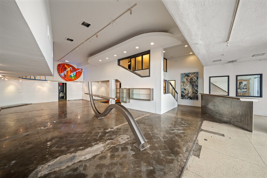 More Photos Of 515 22nd St, Galveston General Retail For Sale