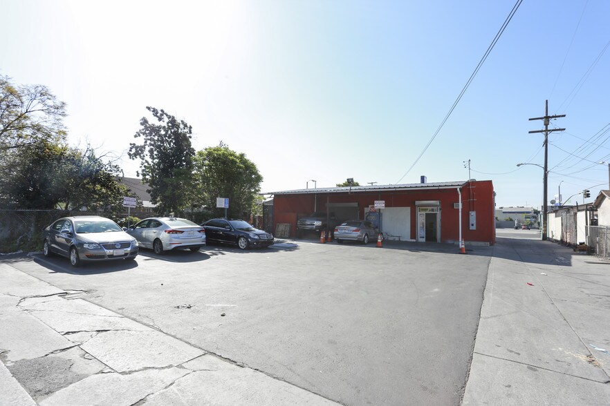 More Photos Of 1517-1519 Firestone Blvd, Los Angeles Storefront For Sale