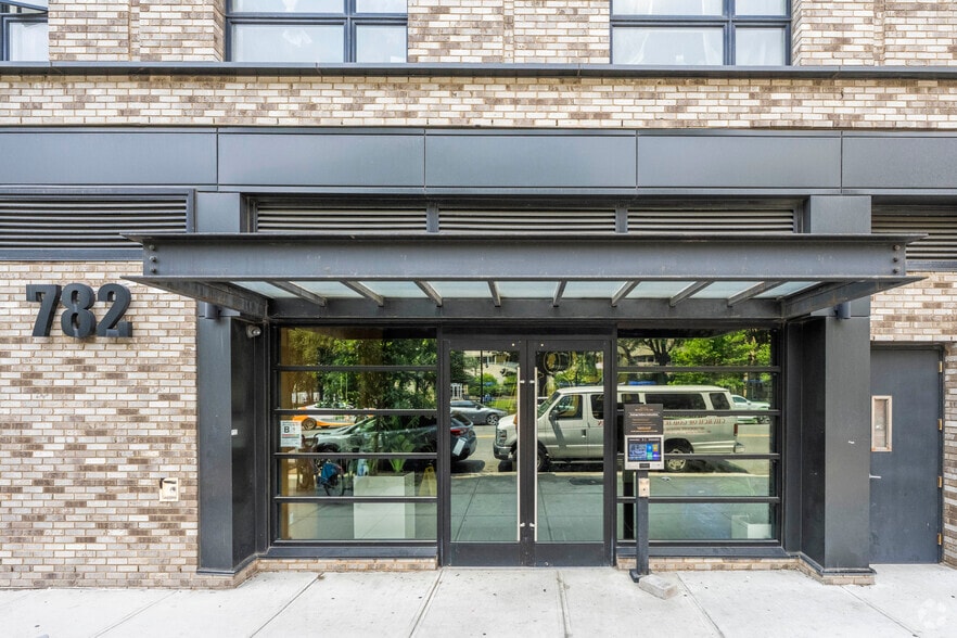 More Photos Of 782 New York Ave, Brooklyn Apartments For Lease