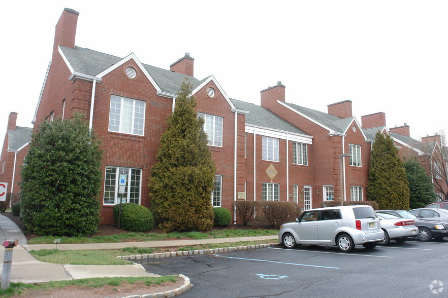 Primary Photo Of 312-324 Courtyard Dr, Hillsborough Medical For Sale