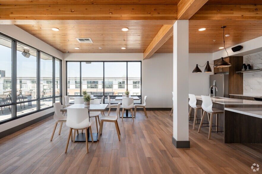 More Photos Of 109 S Division St, Auburn Apartments For Lease