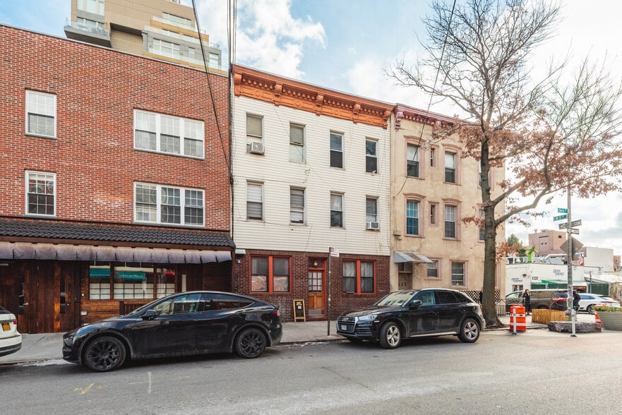 Primary Photo Of 119 Berry St, Brooklyn Multifamily For Sale