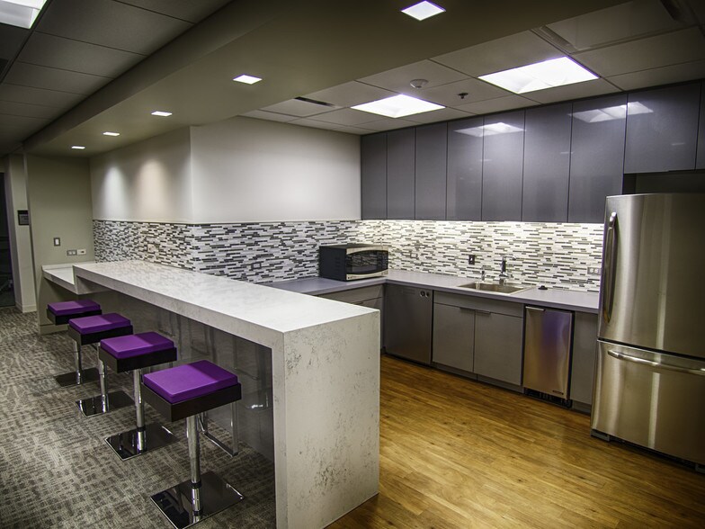 More Photos Of 1140 Connecticut Ave NW, Washington Office For Lease