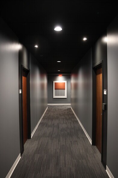 More Photos Of 2325 Dean St, St Charles Office For Lease