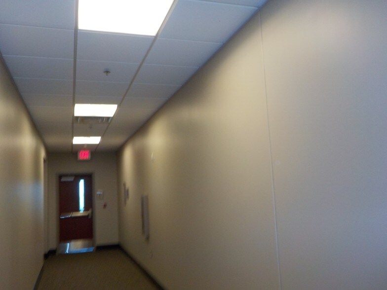 More Photos Of 5700 N Exp 77/83, Brownsville Medical For Lease