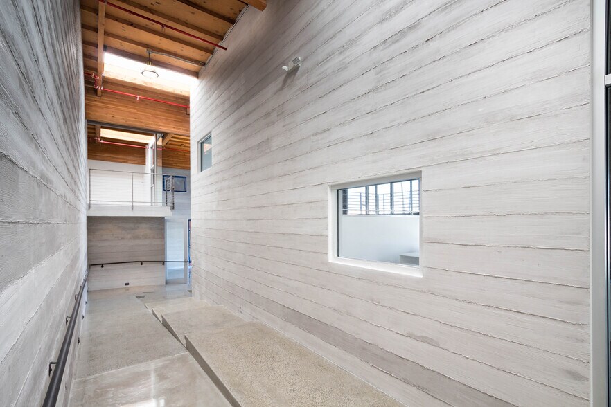 More Photos Of 610 E Franklin Ave, El Segundo Loft Creative Space For Lease