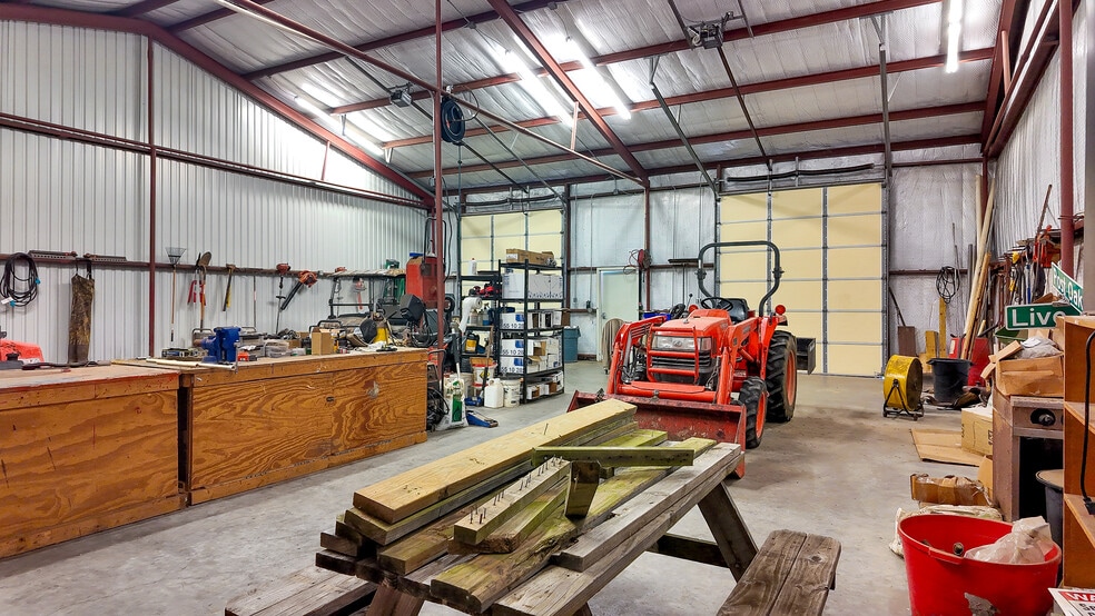 More Photos Of 10855 US Highway 69 N, Tyler Trailer Camper Park For Sale