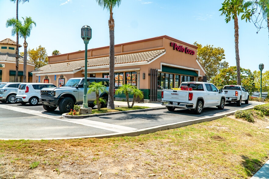Primary Photo Of 18402 Yorba Linda Blvd, Yorba Linda Fast Food For Sale