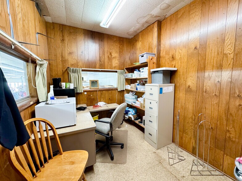 More Photos Of 312 Dakota Ave, Wahpeton Storefront Retail Residential For Sale
