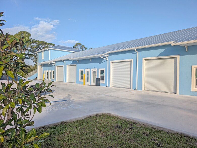 More Photos Of 550 Martin Road, Palm Bay Flex For Lease